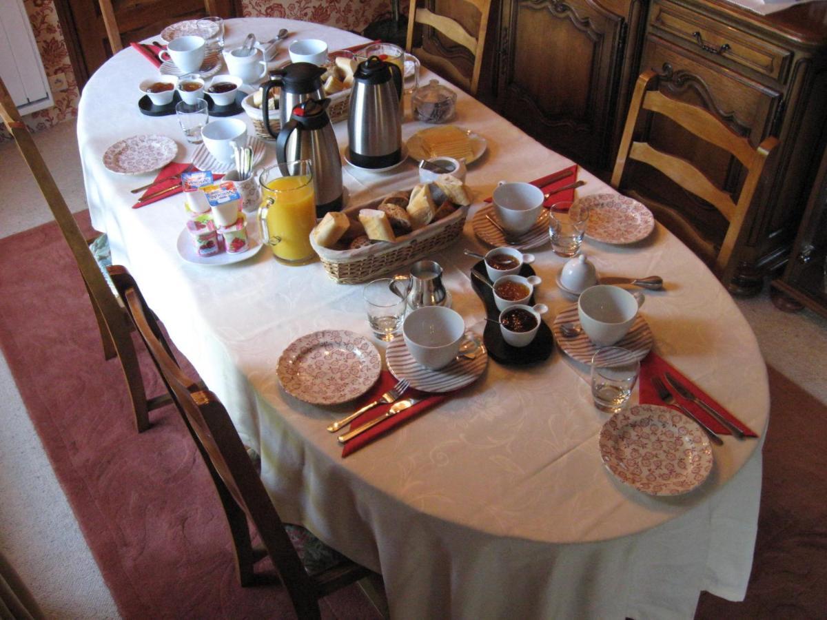 ジヴェルニー Le Clos Fleuri Bed & Breakfast エクステリア 写真